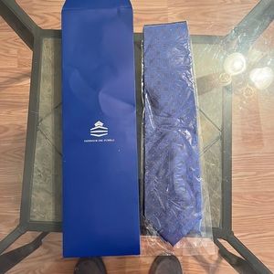 Men’s tie by Defensor Del Pueblo